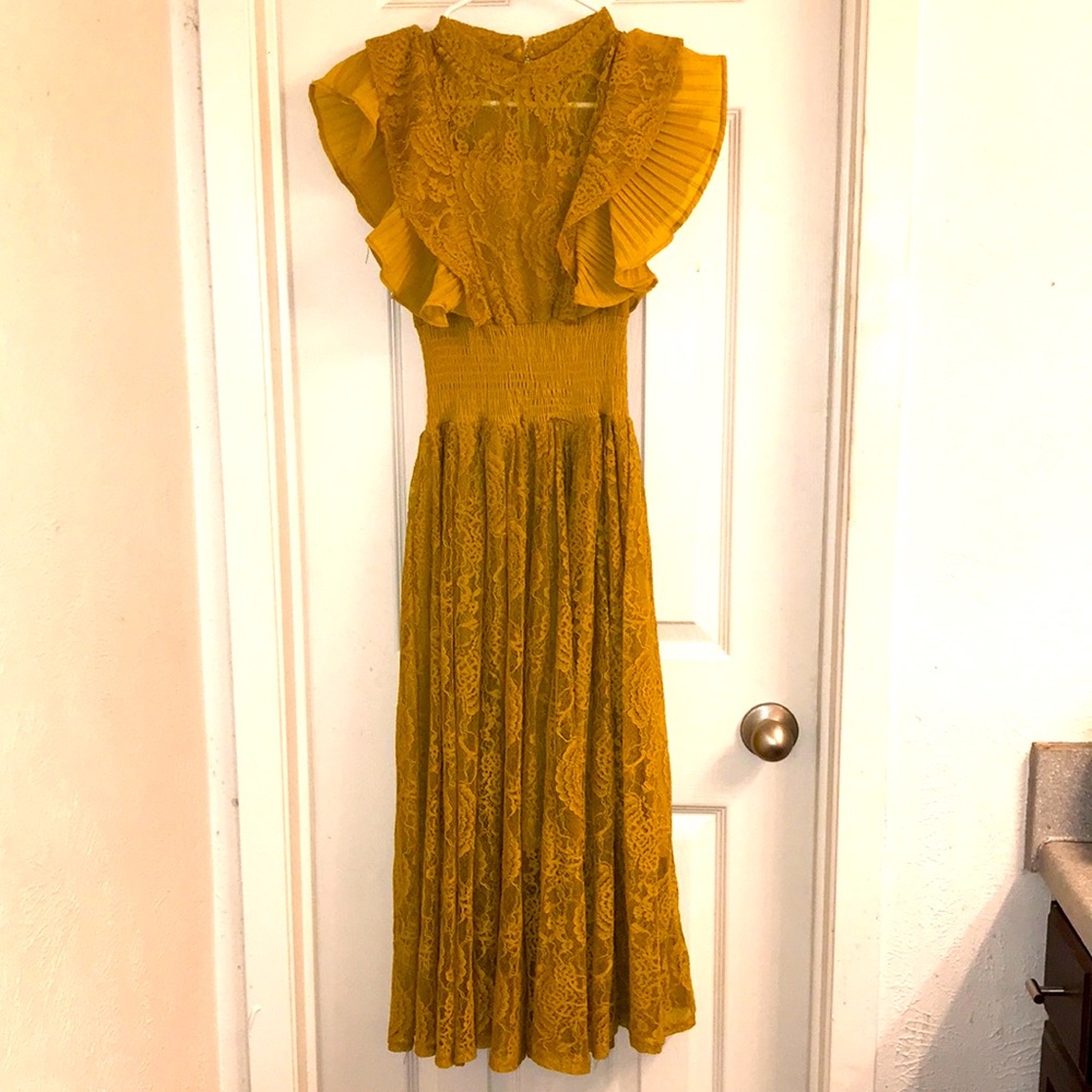 SMALL. Handmade boutique. Mustard/yellow